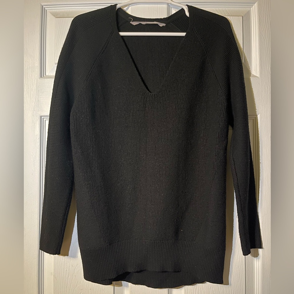 Athleta Black V-Neck Ribbed Wool Sweater Size Small